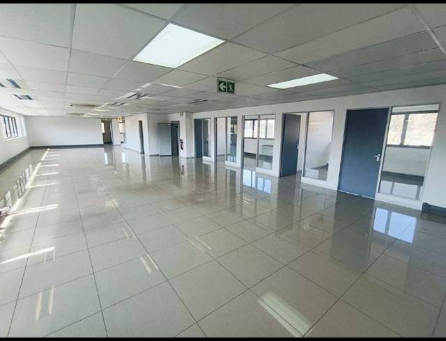 BUSINESS PROPERTY TO RENT IN RANDJESPARK